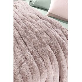 Κουβέρτα St.moritz old Pink 260x240 guy Laroche  100% Polyester Art. fur