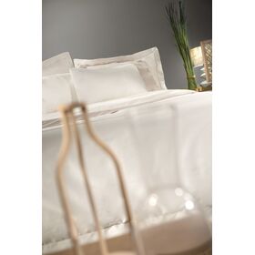 Σεντόνι Silky Ivory 270x280 guy Laroche  100% Cotton Satin