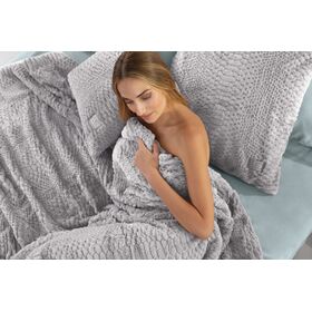 Κουβέρτα Crusty Silver 220x240 + Διακοσμητικό Μαξιλάρι guy Laroche  100% Polyester art fur Ultrasoft