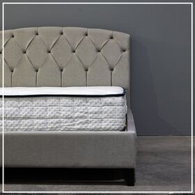 [Product / Title] Μονάδα Ανεξάρτητων Ελατηρίων 7 Ζωνών Στήριξης είναι η Τεχνολογία του 21ου Αιώνα. τα Ελατήρια 7 Ζωνών Στήριξης Είναι Τοποθετημένα σε Χωριστές Υφασμάτινες Θήκες και δεν Είναι Ενωμένα Μεταξύ Τους. Αυτή η Τεχνική Επιτρέπει στα Ελατήρια να Λειτουργούν το ένα Ανεξάρτητα από το Άλλο, και Έτσι οι Κινήσεις του Ενός Ατόμου να μην Ενοχλούν το Δεύτερο Άτομο που Ξαπλώνει Στην Άλλη Πλευρά του Κρεβατιού. Επιπλέον, οι 7 Ζώνες Στήριξης Εγγυώνται την Σωστή Κατανομή του Βάρους Προσφέροντας Απαράμιλλη Αίσθηση Ξεκούρασης.