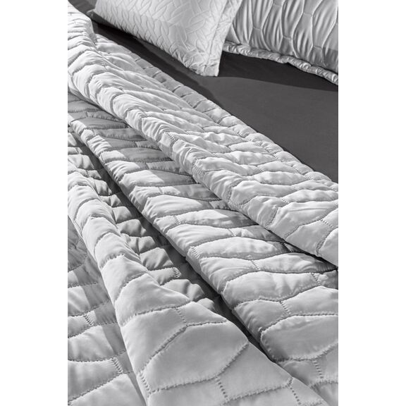 Σετ 3τμχ Κουβερλί art Silver 240x250 guy Laroche  100% Microsatin