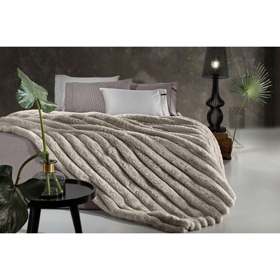Κουβέρτα St.moritz Mink 260x240 guy Laroche  100% Polyester Art. fur