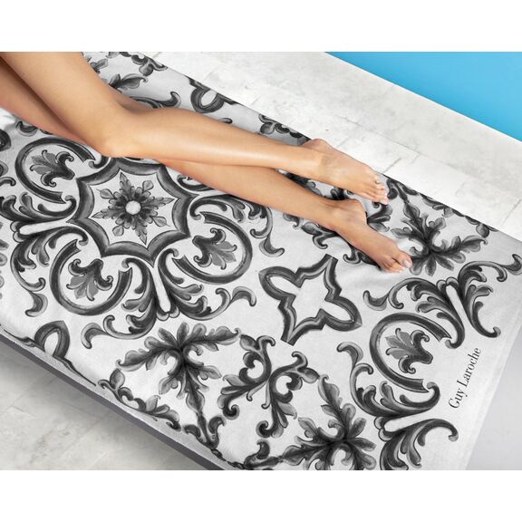 Πετσέτα Θαλάσσης Velour Printed 2402/03 100x175 guy Laroche  50%cotton-50%polyester